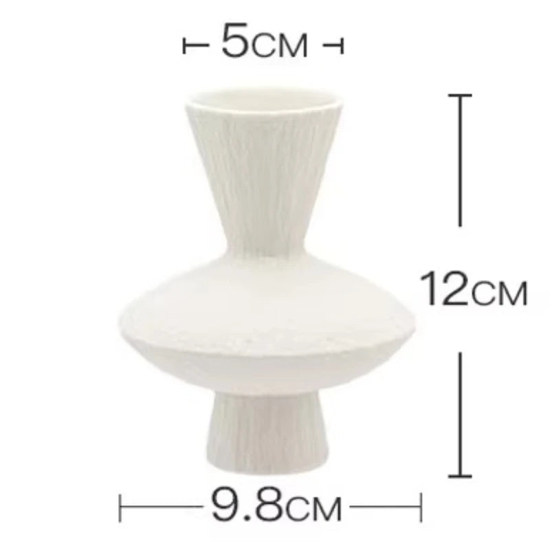 Elegant Ceramic Mini Vase – Aesthetic Room & Home Décor